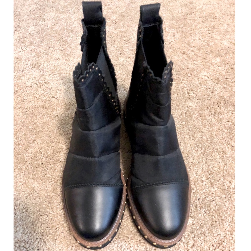 “NEW” Free People Atlas Puffer Chelsea Boot - Picture 4 of 9